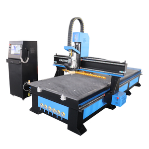 Roteadora Cnc ATC linear para móveis de madeira com troca automática de ferramentas