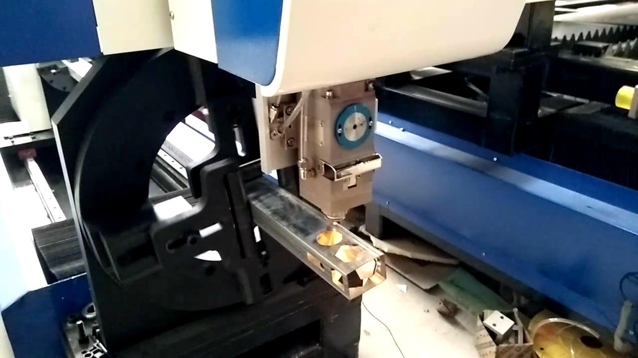 Máquina de corte a laser de fibra para chapas metálicas planas e tubos/tubos de metal